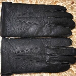 NWOT Black Leather Work Gloves.